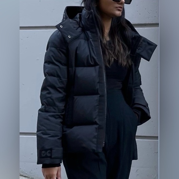 🫎 MOOSE KNUCKLES Women's Black Puffer Winter Jacket with Hood - M - Picture 4 of 11